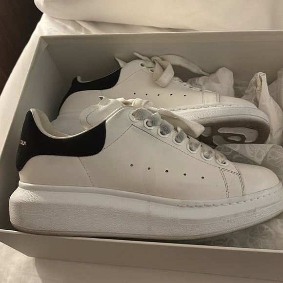Alexander McQueen sneakers - Picture 4 of 6